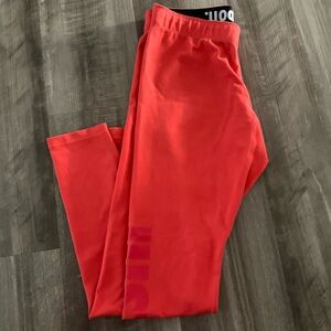 Women’s Nike Leggings - Size M